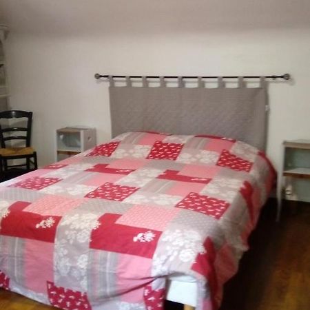 Maison En Pierre De Pays Ségrie Zewnętrze zdjęcie