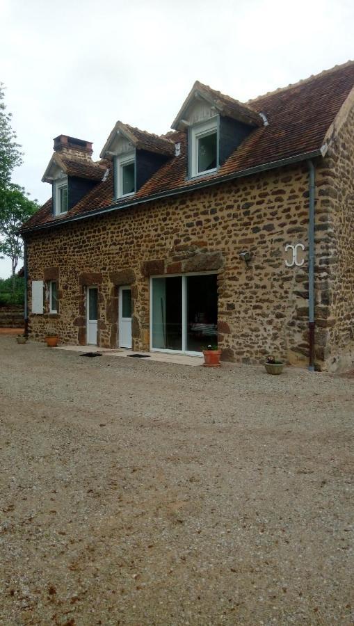 Maison En Pierre De Pays Ségrie Zewnętrze zdjęcie
